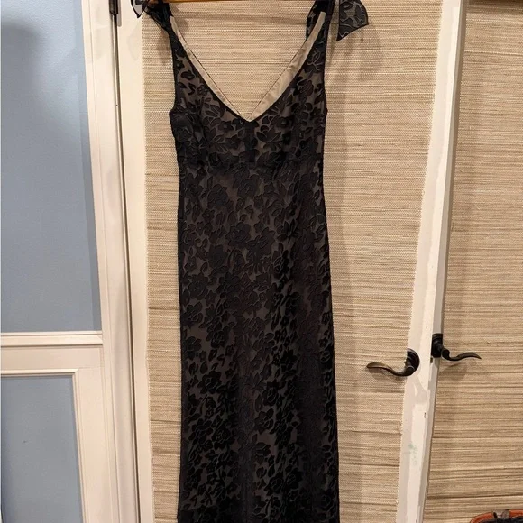 Evan Picone Black Floral Lace Chemise Dress - Picture 2 of 8
